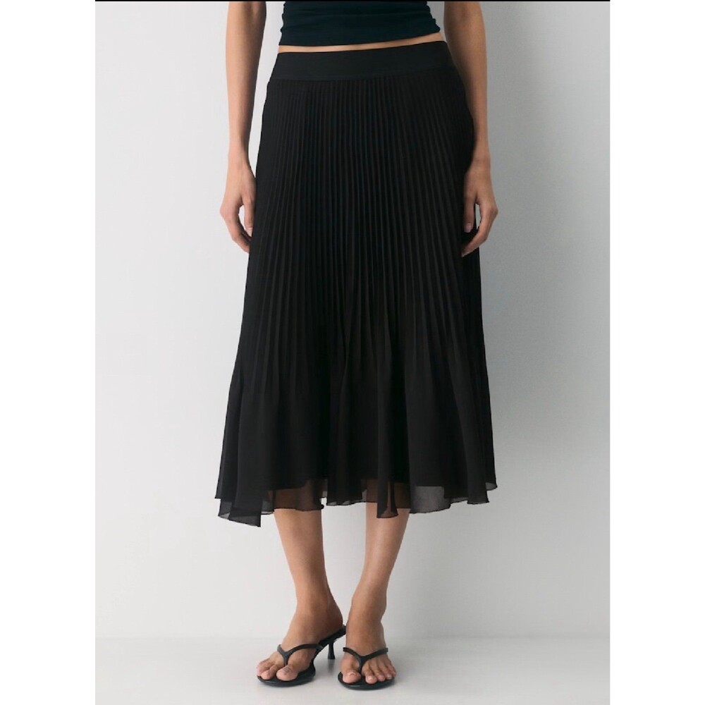 NWOT Aritzia Wilfred Twirl Skirt in Black Size L